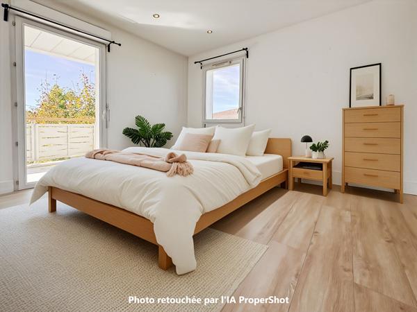Exclusivité à Bruges : Superbe appartement 2 pièces au dernier étage avec garage