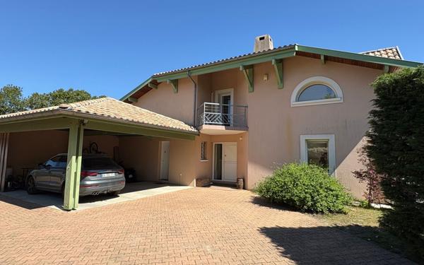 Maison à vendre    5 pièces •  Le Teich