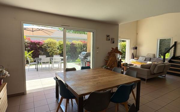 Maison à vendre    5 pièces •  Le Teich