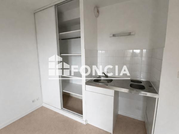 Location Appartement 2 pièces 33.86 m² - 11 RUE EMILE DIDIER APPT LOT 4025 PORTE 25 RESIDENCE LE SUFFREN Arras 62000