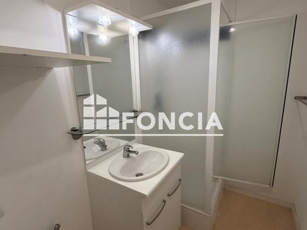 Location Appartement 2 pièces 33.86 m² - 11 RUE EMILE DIDIER APPT LOT 4025 PORTE 25 RESIDENCE LE SUFFREN Arras 62000