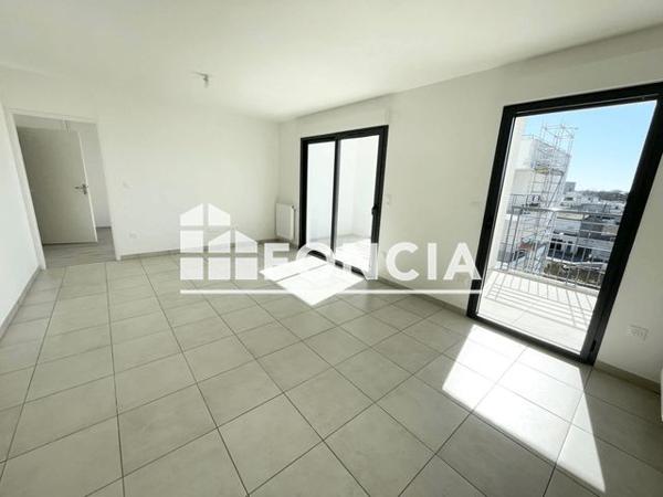 Location Appartement 2 pièces 46.8 m² - 20/26 RUE DU COMMERCE Bordeaux 33000