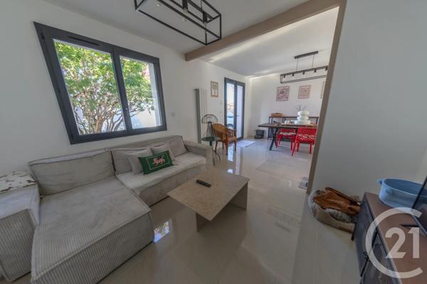 Maison à vendre  5 pièces - 83,62 m 2   ST MEDARD EN JALLES  - 33
