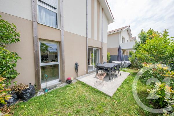 Maison à vendre  5 pièces - 83,62 m 2   ST MEDARD EN JALLES  - 33