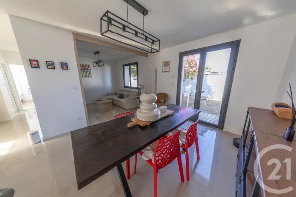 Maison à vendre  5 pièces - 83,62 m 2   ST MEDARD EN JALLES  - 33