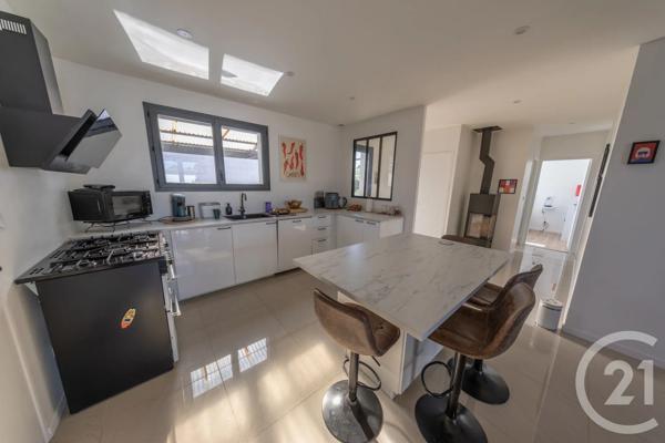 Maison à vendre  5 pièces - 83,62 m 2   ST MEDARD EN JALLES  - 33