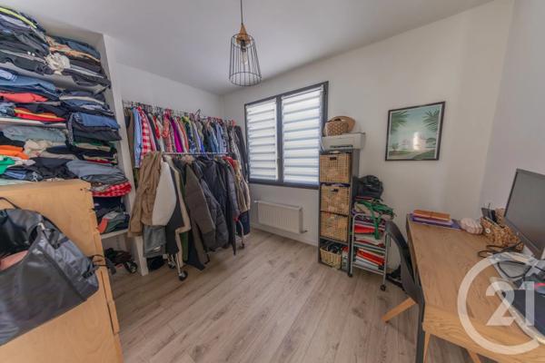 Maison à vendre  5 pièces - 83,62 m 2   ST MEDARD EN JALLES  - 33