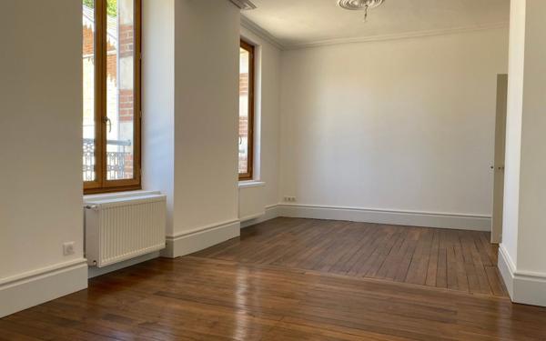 Maison à louer    5 pièces •  Saran