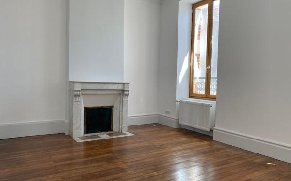 Maison à louer    5 pièces •  Saran