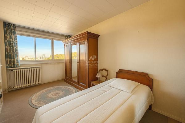 SÈVRES CENTRE ? Appartement familial avec vue panoramique sur Paris 440 000 € **  - Référence  582-S