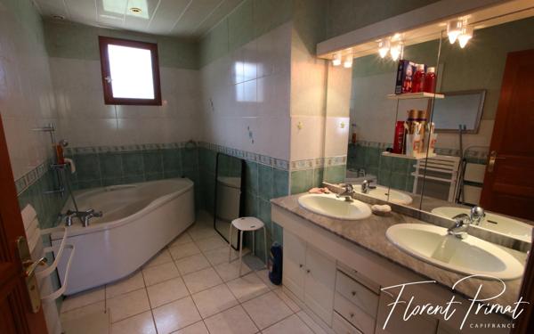 Maison à vendre 6 pièces PEYRIEU (01)