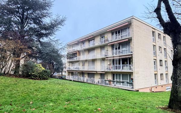 Appartement à vendre    2 pièces •  Chambourcy