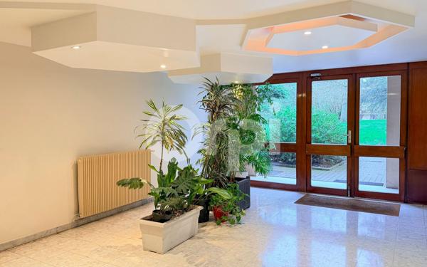 Appartement à vendre    2 pièces •  Chambourcy