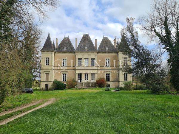 Charmant château Ligérien à quelques kilomètres de Saumur
