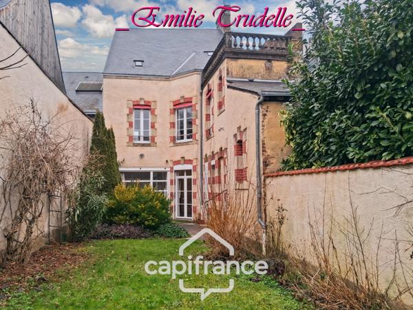 Maison à vendre 5 pièces (72) 125 m² -3/5 chambres – jardin clos 300 m² – dépendances – Saint-Calais