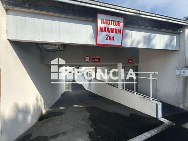 Location Parking 16 m² - 3-5 RUE DE LA SAUVAGERE La Rochelle 17000