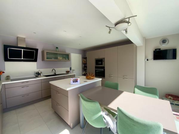 Maison Jonzac 7 pièce(s) 300 m2