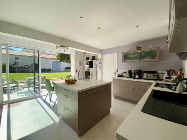 Maison Jonzac 7 pièce(s) 300 m2
