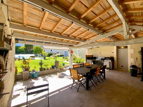 Maison Jonzac 7 pièce(s) 300 m2