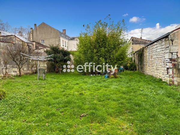 Immeuble 16 pièces - 270 m²