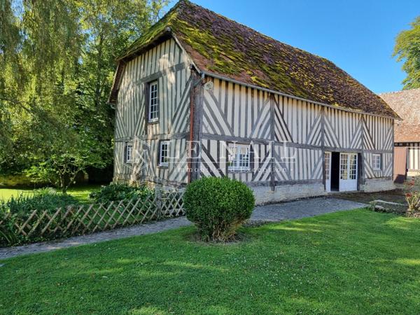 Manoir Normand du XVe siècle, Monument Historique, dans le Pays d'Auge