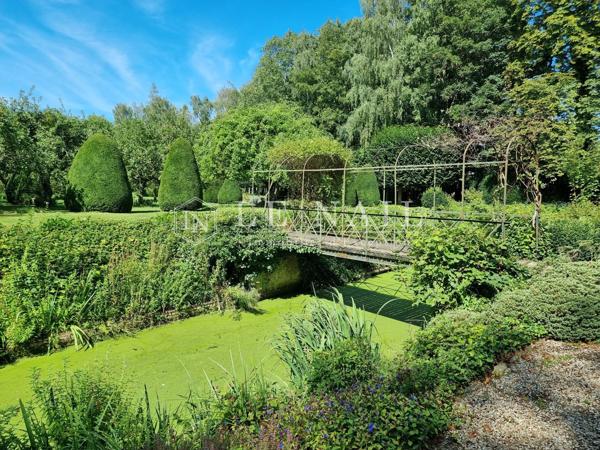Manoir Normand du XVe siècle, Monument Historique, dans le Pays d'Auge