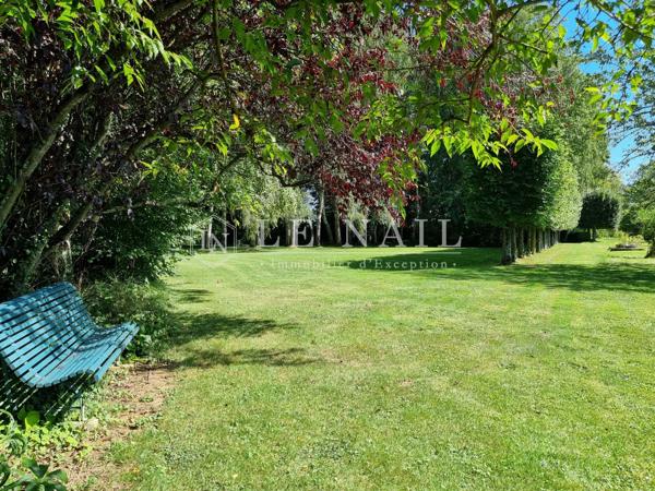 Manoir Normand du XVe siècle, Monument Historique, dans le Pays d'Auge