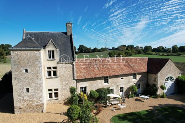 Charmant manoir des XVe et XVIIIe siècles dans la Sarthe