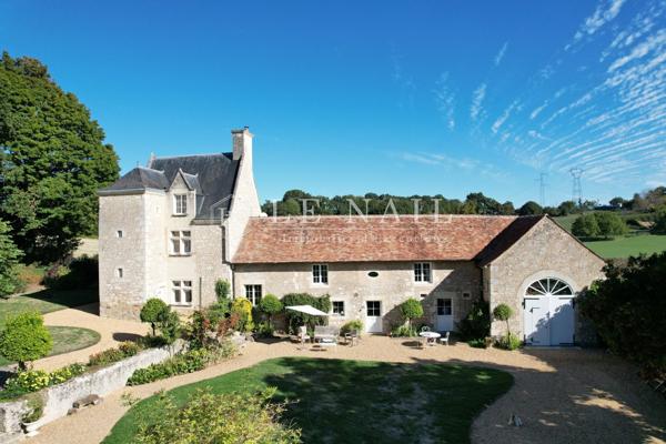 Charmant manoir des XVe et XVIIIe siècles dans la Sarthe