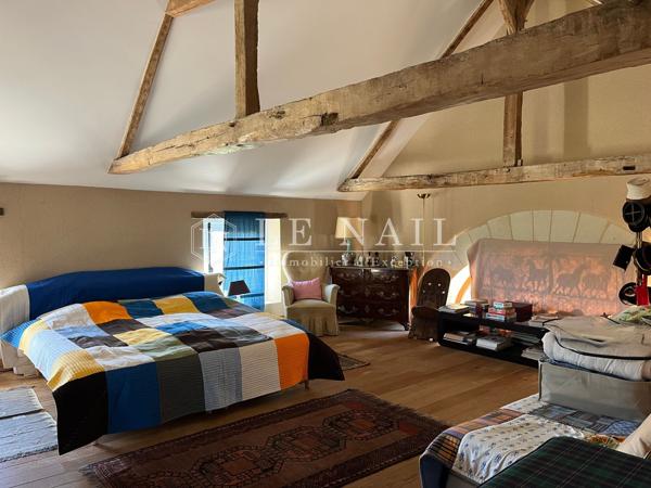 Charmant manoir des XVe et XVIIIe siècles dans la Sarthe