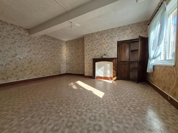 Immeuble à vendre 153m² Cambrai (59400)