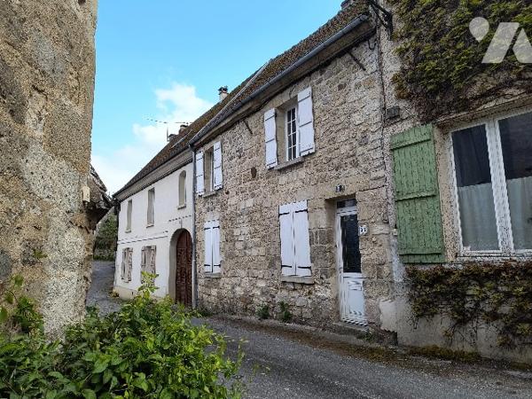 MAISON DE VILLE AVEC CACHET