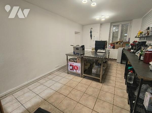 MAISON DE VILLE AVEC CACHET