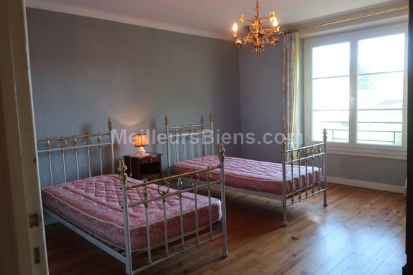 Grande maison avec terrain