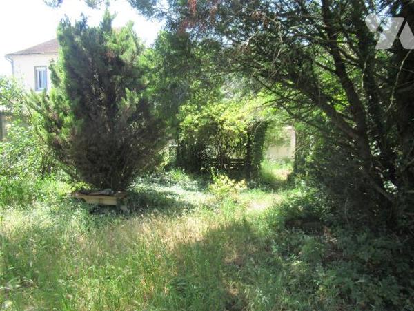 A vendre à st julien . Dans petite copropriété à découvrir cette maison  de 85m² avec jardin de...