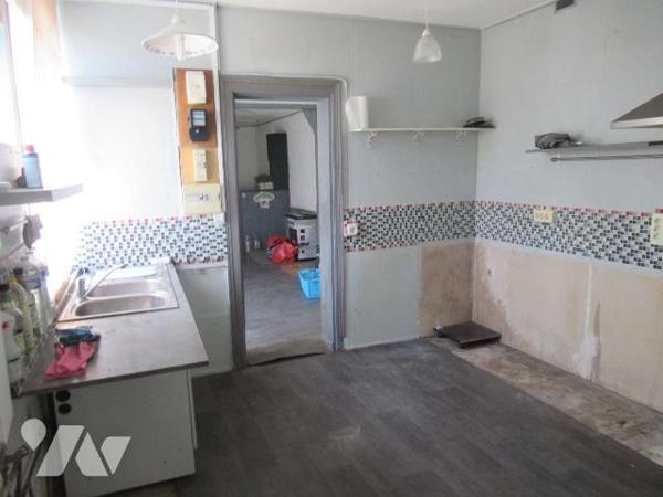 A vendre à st julien . Dans petite copropriété à découvrir cette maison  de 85m² avec jardin de...