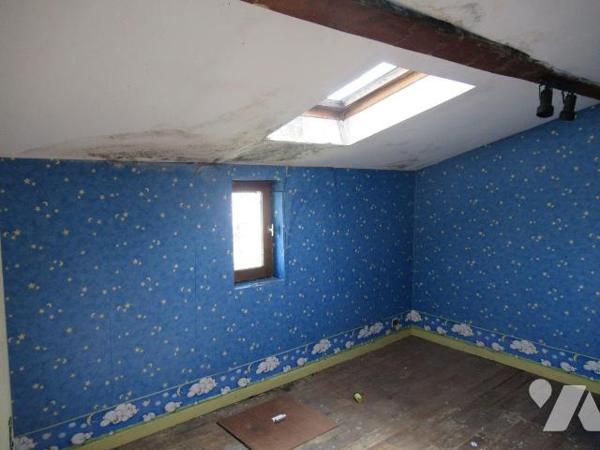 A vendre à st julien . Dans petite copropriété à découvrir cette maison  de 85m² avec jardin de...