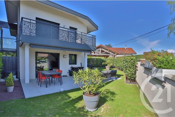 Appartement T5 à vendre  5 pièces - 129,28 m2 ST JULIEN EN GENEVOIS - 74