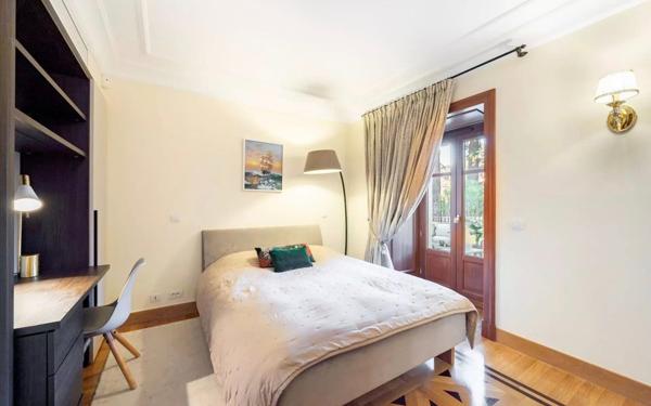 Appartement à vendre    3 pièces • 102,46 m2 Cannes