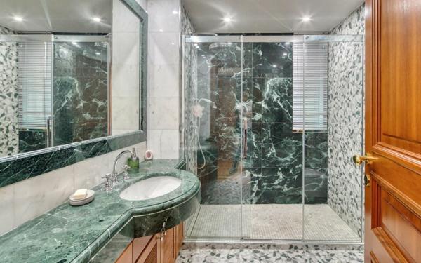 Appartement à vendre    3 pièces • 102,46 m2 Cannes