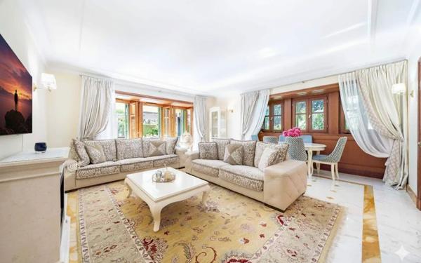 Appartement à vendre    3 pièces • 102,46 m2 Cannes