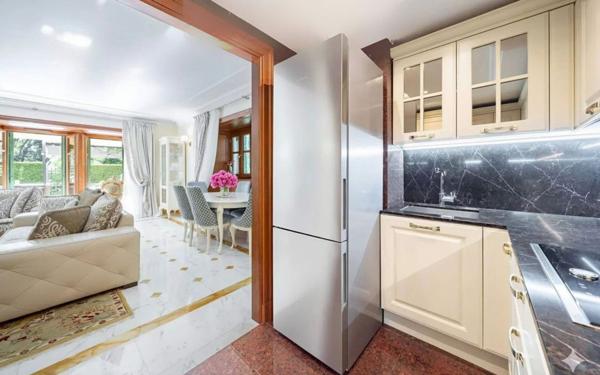 Appartement à vendre    3 pièces • 102,46 m2 Cannes