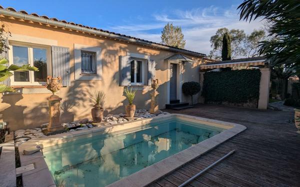 Maison à louer    4 pièces •  Rognonas