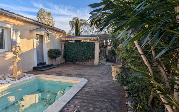 Maison à louer    4 pièces •  Rognonas