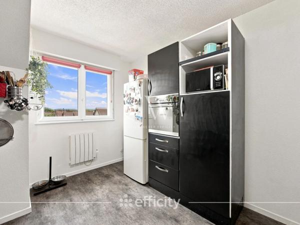 Appartement
         6 pièces
        - 147 m² Exclusivité 204 000 € *