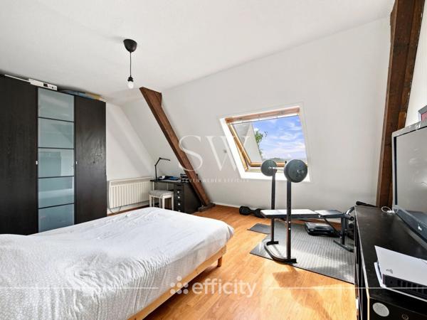 Appartement
         6 pièces
        - 147 m² Exclusivité 204 000 € *