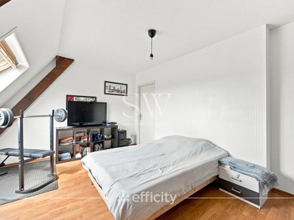 Appartement
         6 pièces
        - 147 m² Exclusivité 204 000 € *
