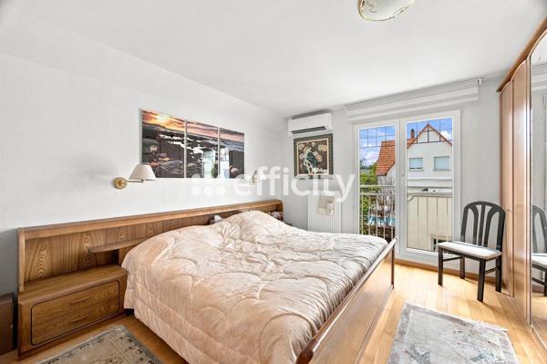 Maison
         7 pièces
        - 240 m² Bien prestige 845 000 € *