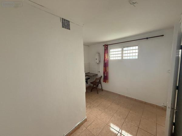 Local commercial à vendre à Saint-Denis à la Réunion (97400), ref : 97424/216