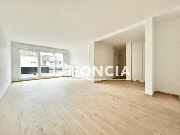 Location Appartement 3 pièces 65.9 m² - RUELLE DU CHATEAU Metz 57000